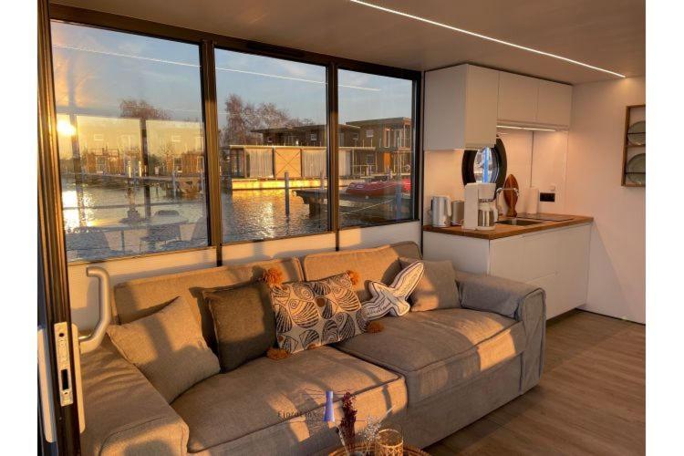 Hausboot Fjord Haven Mit Biosauna In 巴特 外观 照片